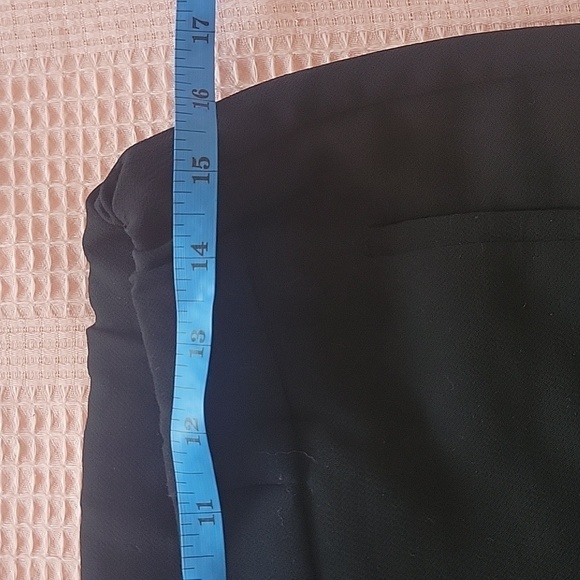 Aritzia Wilfred Darontal Black Cropped Pants 2 - Picture 10 of 10